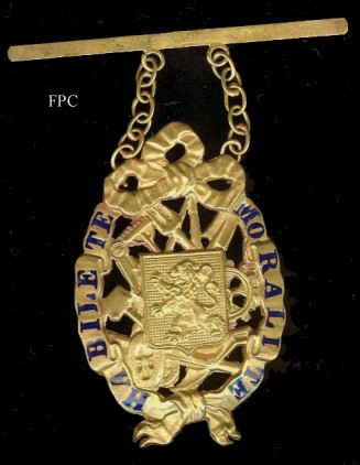 Decoration for Labourers and Artisans, 1858 gold class, obverse