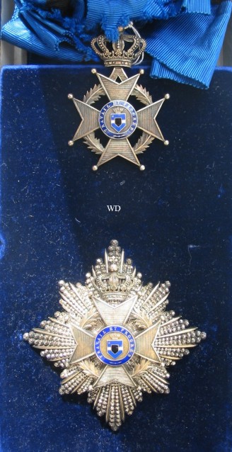 Colonial type, Grand Cross set